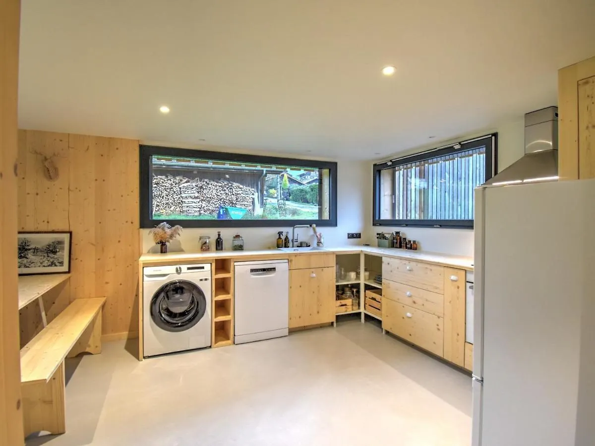 Chalet Neuf A Morzine : 4 Pers, 75M², Terrasse, Proche Centre, Wifi, Parking - Fr-1-524-113