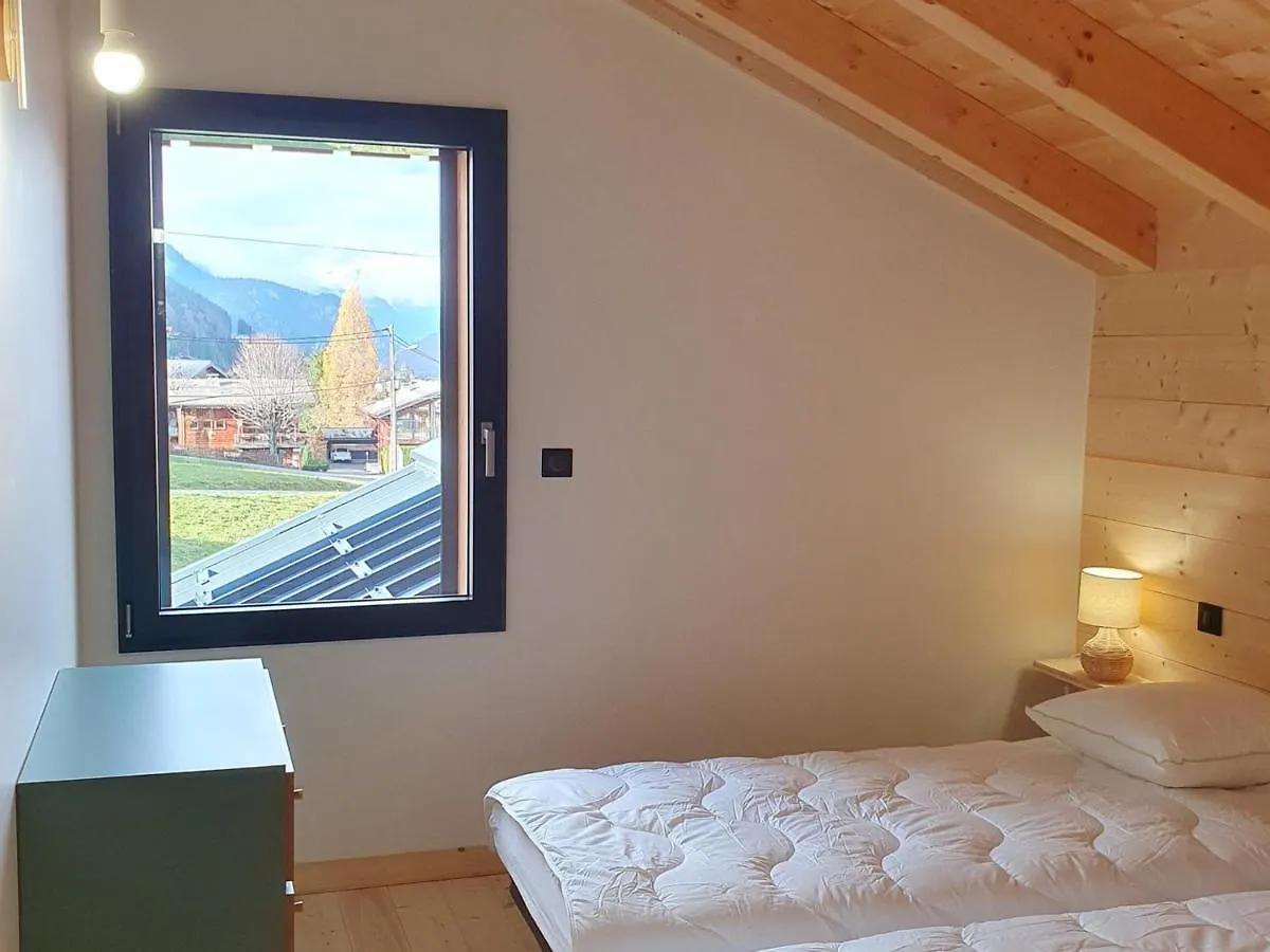Chalet Neuf A Morzine : 4 Pers, 75M², Terrasse, Proche Centre, Wifi, Parking - Fr-1-524-113 France