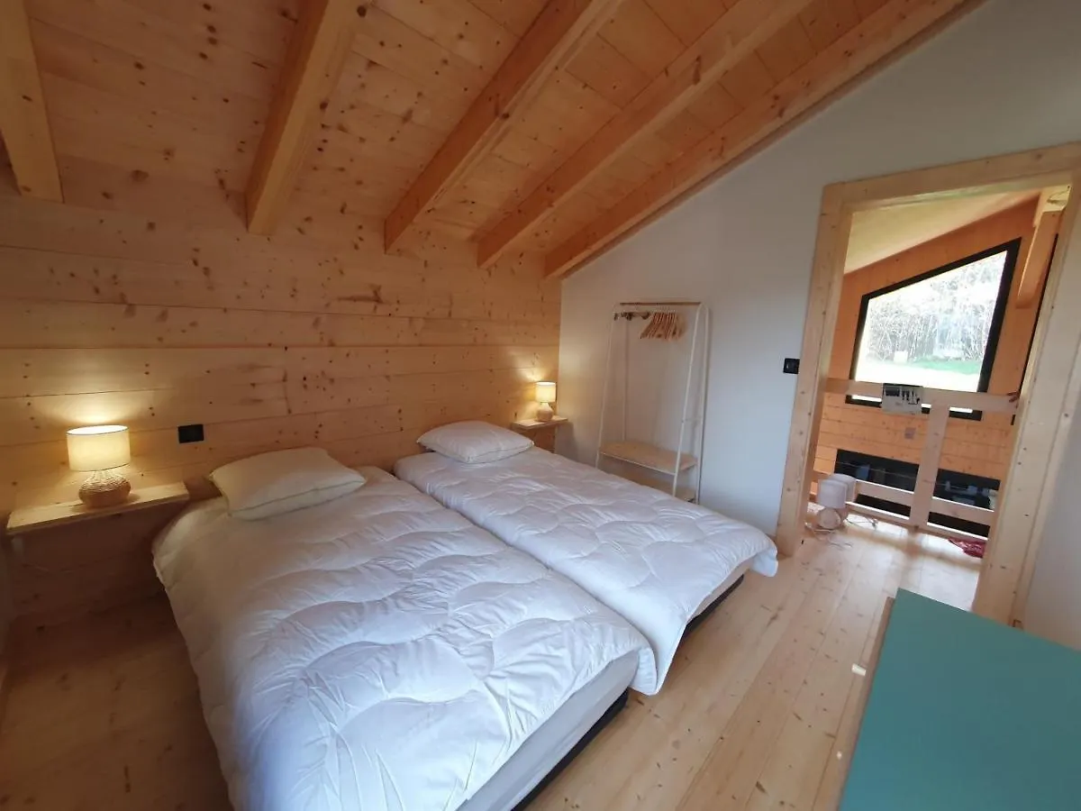 Chalet Neuf A Morzine : 4 Pers, 75M², Terrasse, Proche Centre, Wifi, Parking - Fr-1-524-113 France