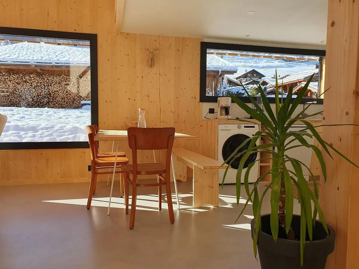 Chalet Neuf A Morzine : 4 Pers, 75M², Terrasse, Proche Centre, Wifi, Parking - Fr-1-524-113 0*,  France
