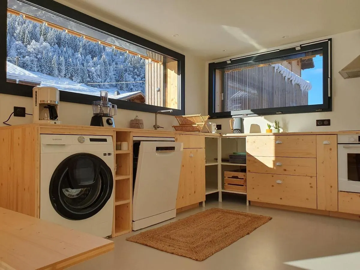Chalet Neuf A Morzine : 4 Pers, 75M², Terrasse, Proche Centre, Wifi, Parking - Fr-1-524-113