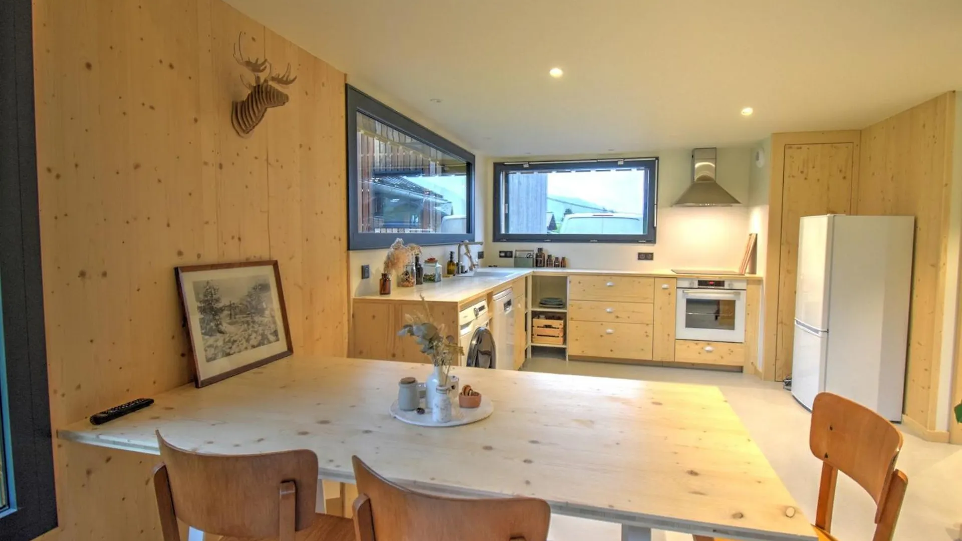 Chalet Neuf A Morzine : 4 Pers, 75M², Terrasse, Proche Centre, Wifi, Parking - Fr-1-524-113 0*,  France